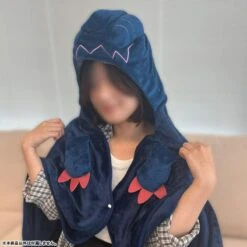 CAPCOM Gore Magala MonDefo Fluffy Poncho - Monster Hunter(Gore Magala Mondefo Fluffy Poncho Monster Hunter) -ICHIBA TOYS SHOP gore magala mondefo fluffy poncho monster hunter sweater cotton capcom 743400