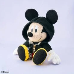 Square Enix King Mickey Amigurumi (Knitted) Plush - Kingdom Hearts III(King Mickey Amigurumi Knitted Plush Kingdom Hearts Iii) -ICHIBA TOYS SHOP king mickey amigurumi knitted plush kingdom hearts iii plush square enix 669147